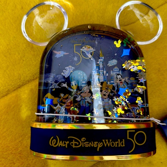 Disney Other 5th Anniversary Walt Disney World Snowglobe Collectors